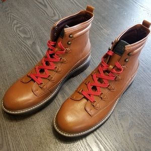Brand New Guess Hiking/Fashion Boots Size 12